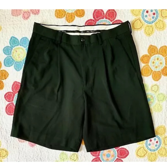 Alan Flusser Other - Mens ALAN FLUSSER Golf Black Pleated Shorts